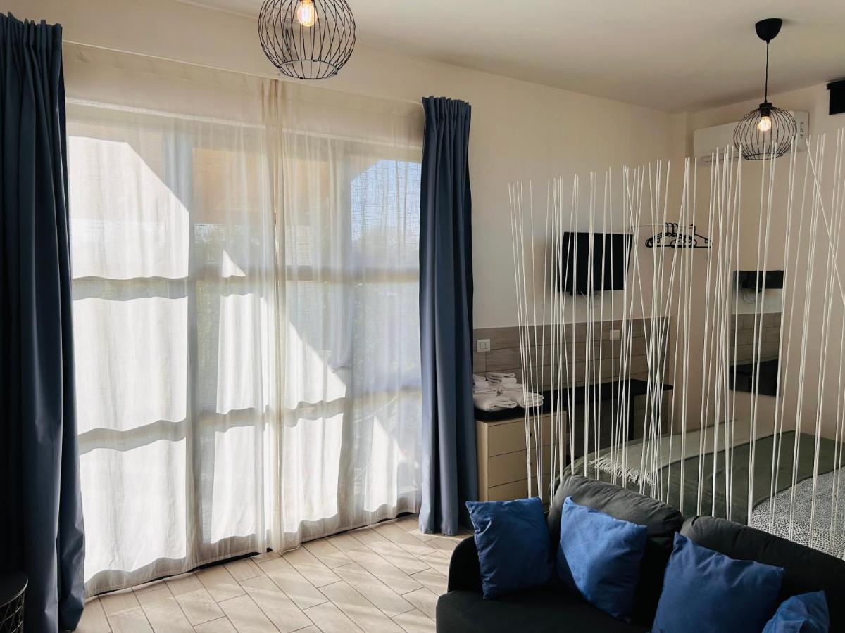 Villetta Gallo B&B Casa Vacanze Humanitas Catania Centro Sicilia Clinica Humanitas 米斯泰尔比安科 外观 照片